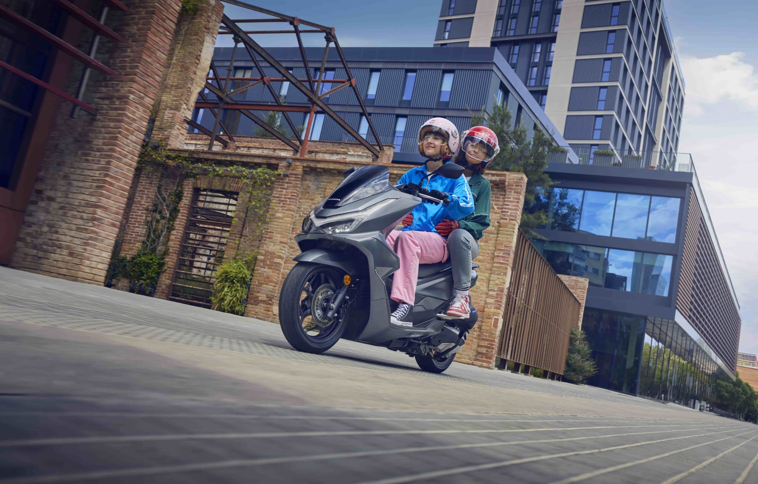 Scooter Motosikletler Hakkında Bilmeniz Gerekenler