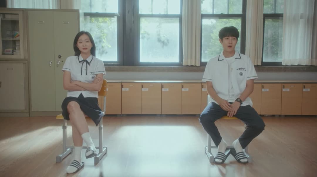 Arka Planda Aksın: Kafa Dağıtan Diziler