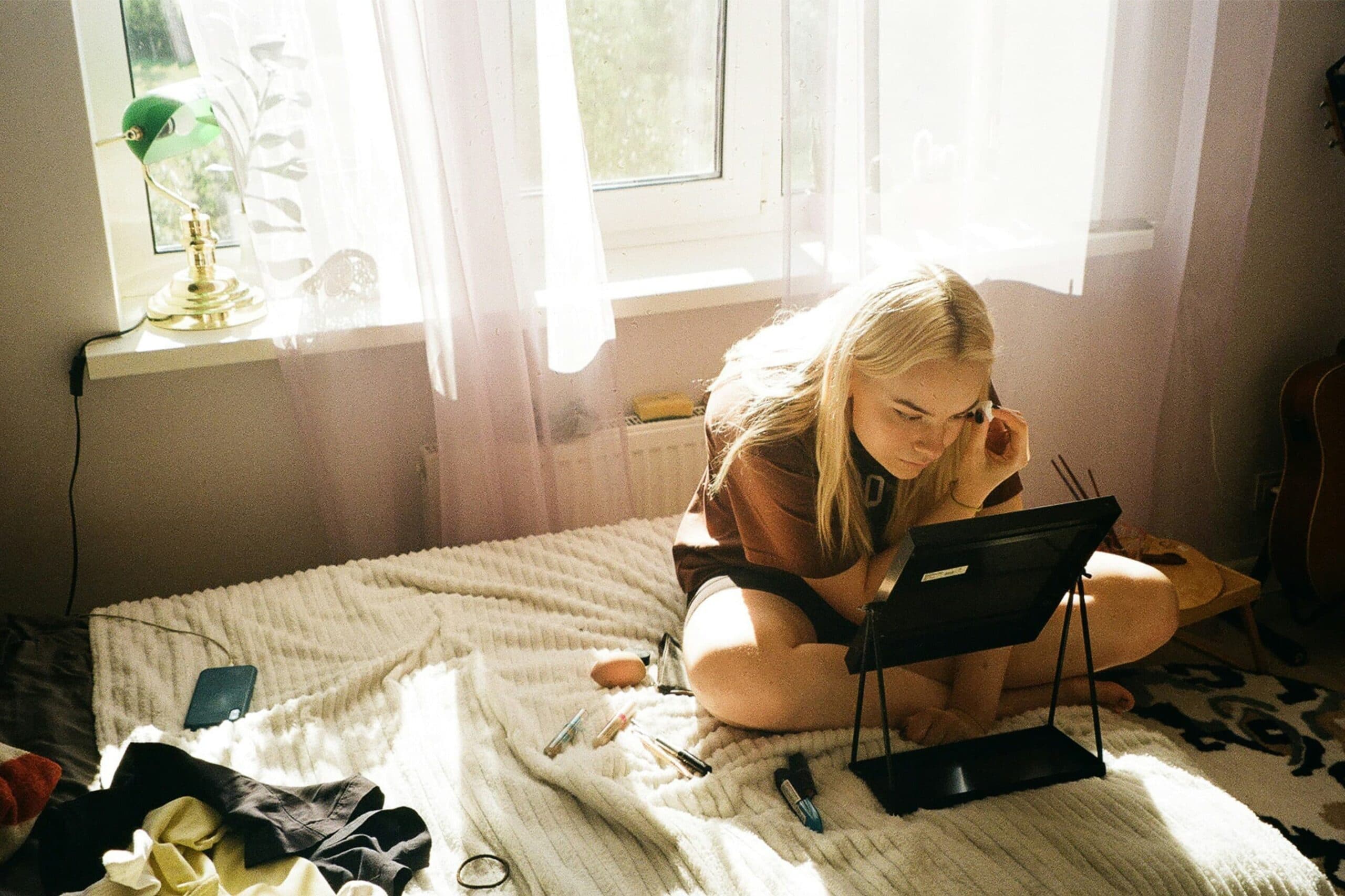 Clean Girl’den Sonra Sıra Messy Girl Stilinde
