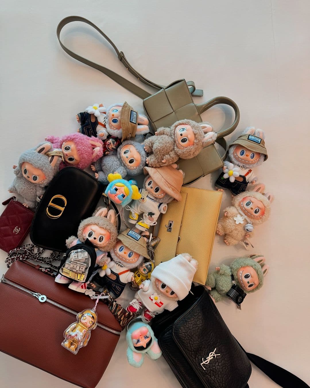 Yeni Bir Kültürel İkon: Labubu Yeni Bir Kültürel İkon: Labubu