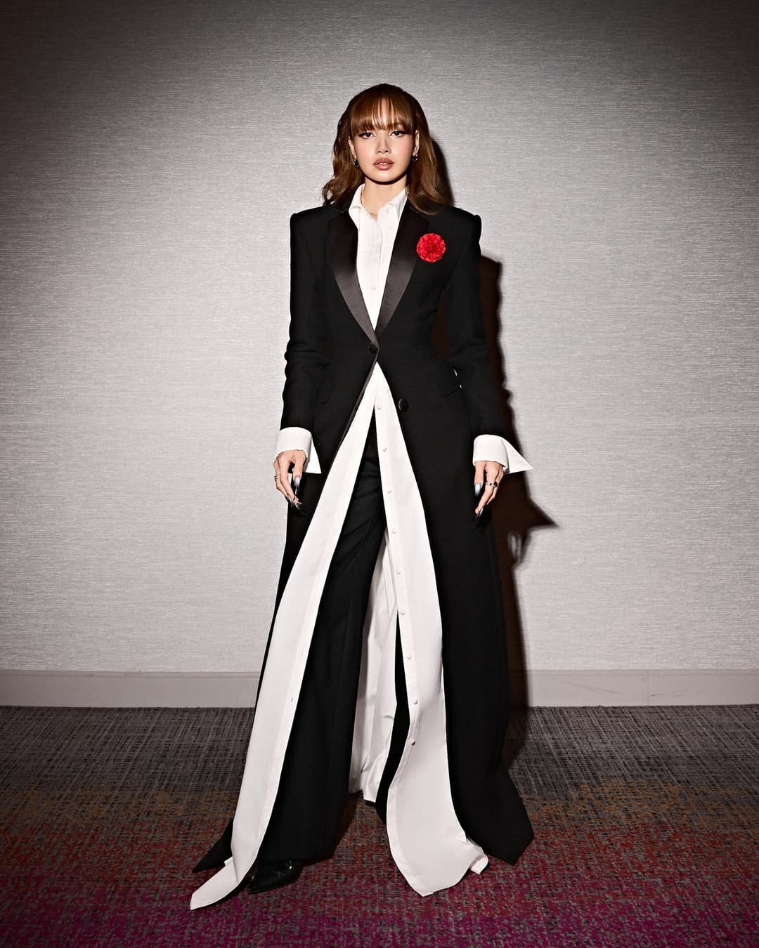 BLACKPINK Yıldızı Lisa'nın İkonik Görünümleri BLACKPINK Yıldızı Lisa'nın İkonik Görünümleri