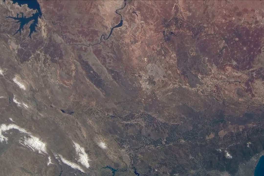 Uzaydan Canlı Yayın: Dünya’ya Yukarıdan Bakmak Uzaydan Canlı Yayın: Türkiye, Suriye ve Irak sınırı