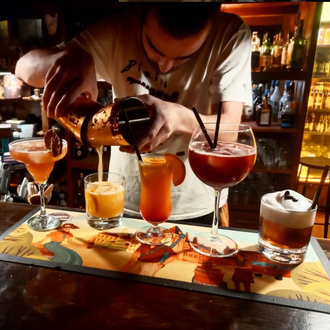 Kaş’ın En Popüler Barları Kaş’ın En Popüler Barları