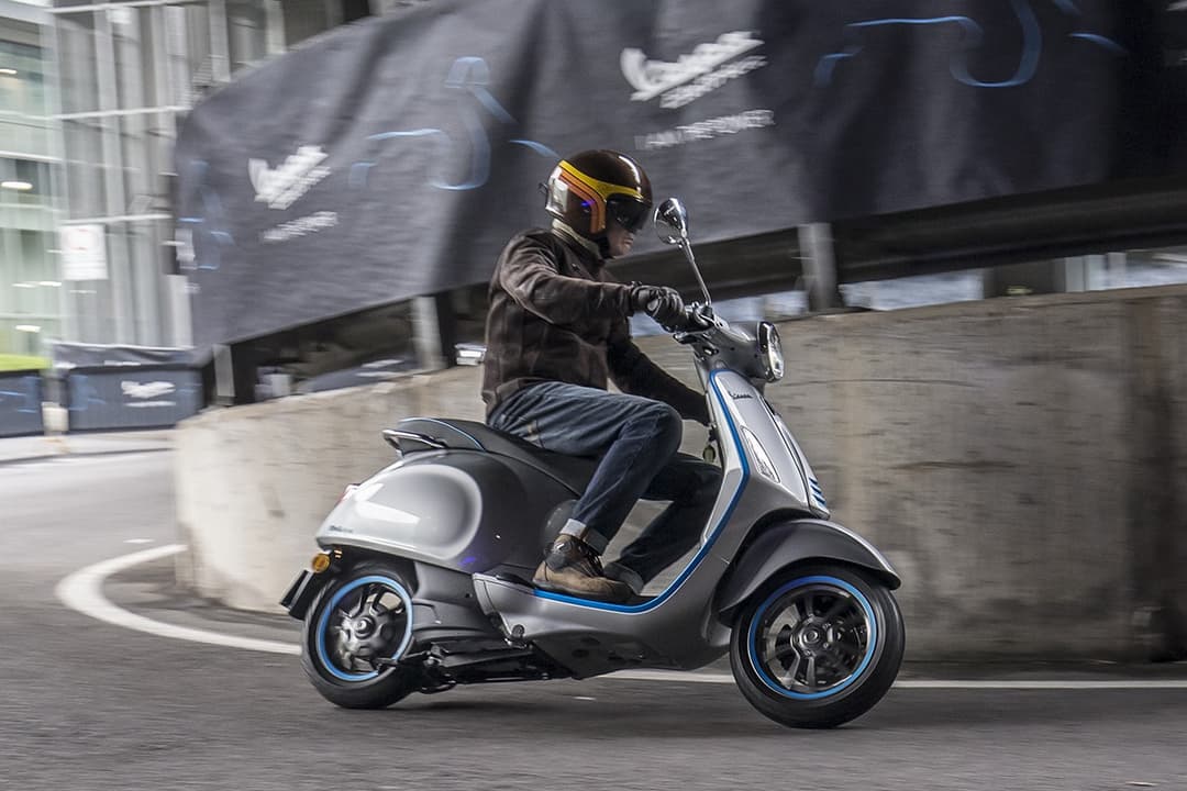 Scooter Motosikletler Hakkında Bilmeniz Gerekenler Scooter Motosikletler Hakkında Bilmeniz Gerekenler