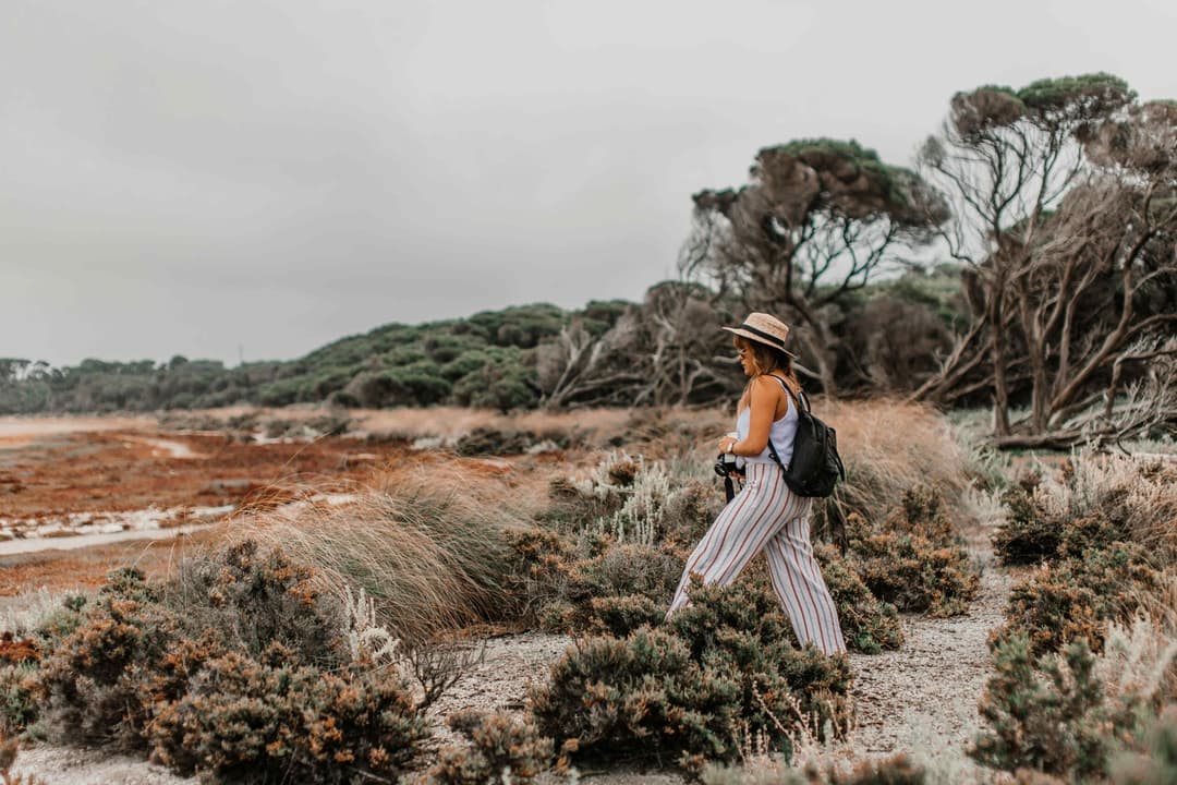 Yeni Başlayanlar için Tek Başına Seyahat Taktikleri Yeni Başlayanlar için Tek Başına Seyahat Taktikleri