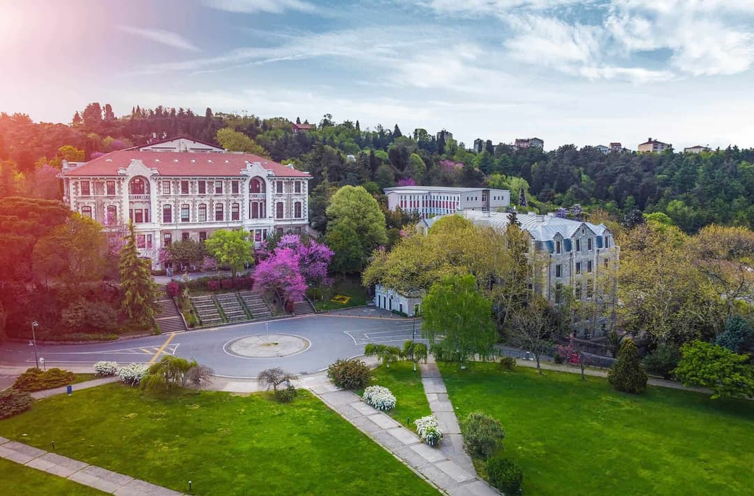 İstanbul'un Popüler Üniversite Kampüsleri İstanbul'un Popüler Üniversite Kampüsleri