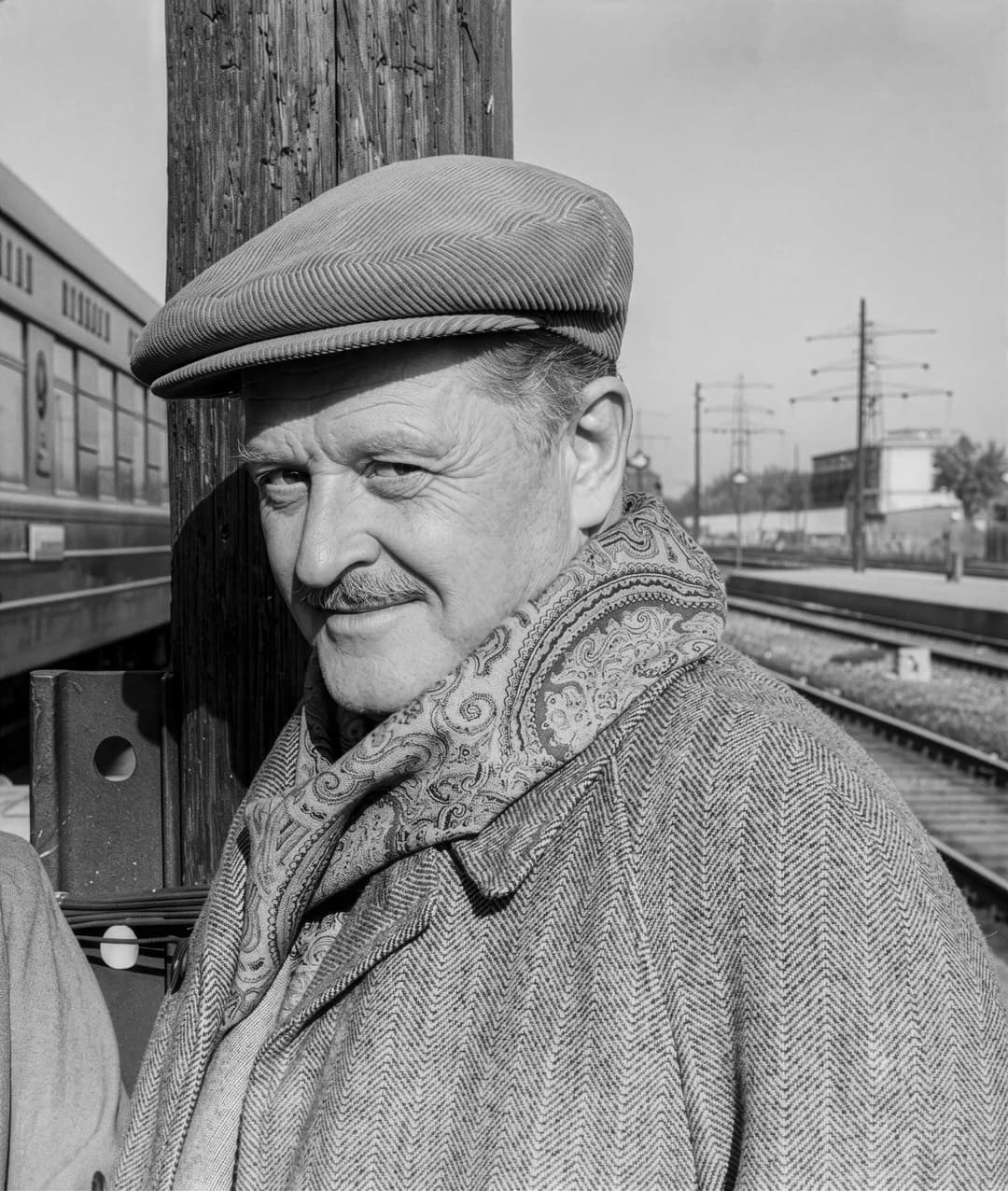 Nâzım Hikmet’in Dünyası “Romantika” ile İzmir’e Geliyor Nâzım Hikmet’in Dünyası Romantika ile İzmir’e Geliyor