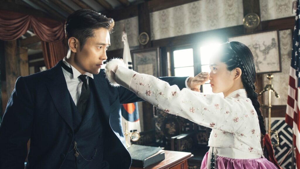 K-Drama Başrollerine Aşık Olmamızın 7 Mantıklı Nedeni K-Drama Başrollerine Aşık Olmamızın 7 Mantıklı Nedeni