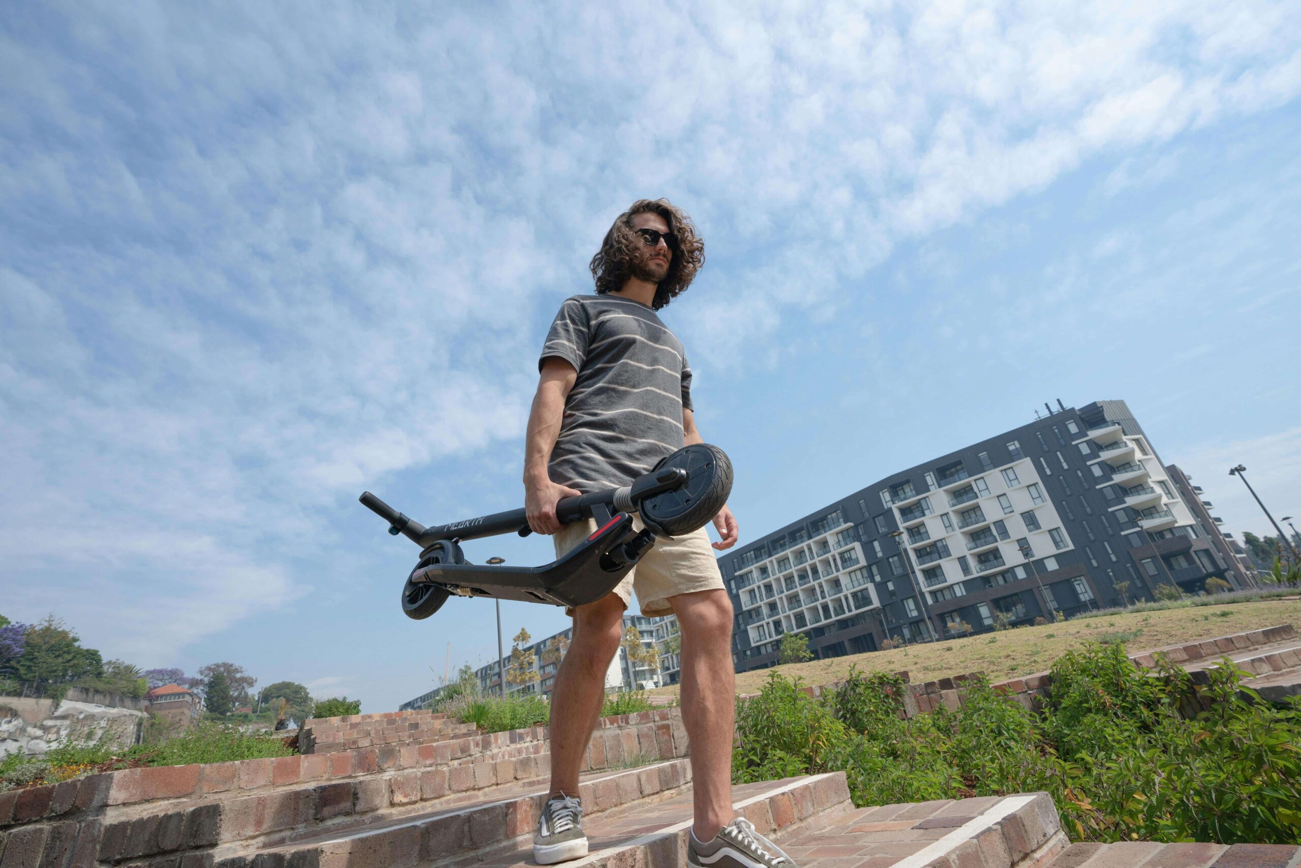 2025 Elektrikli Scooter Rehberi: Kendi Tekerini Seç! 2025 Elektrikli Scooter Rehberi